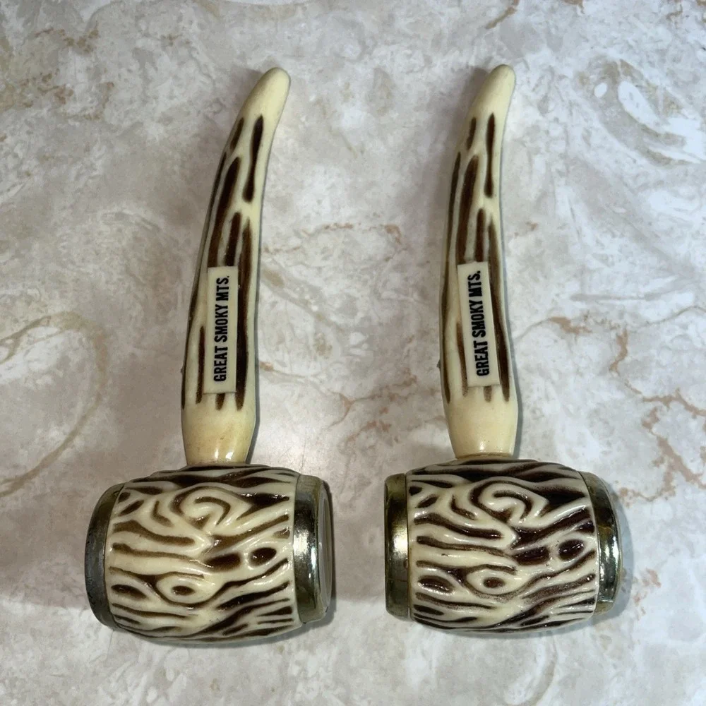 RARE! w Walnut Wood Stand Vintage Novelty Plastic Antler Salt and Pepper Shakers